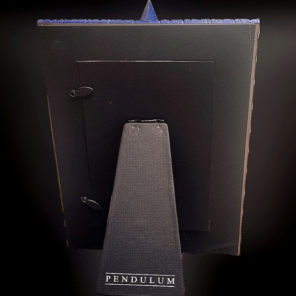 R, W&B Star Picture Frame - Picture 3 of 3